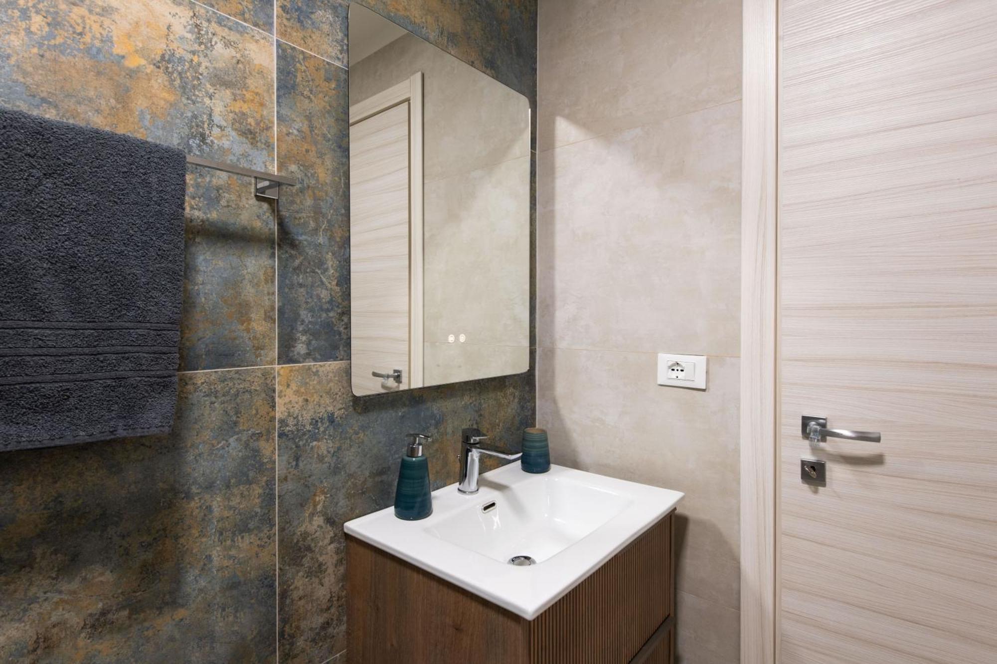Villareale Flat - Palermo City Center Free Parking ภายนอก รูปภาพ